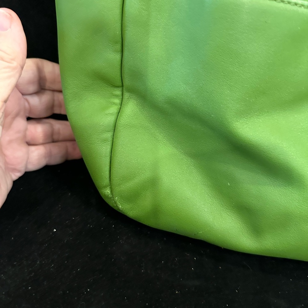☘️Coach Vibrant VINTAGE Gorgeous  Green LeatherTote Arm Candy - Picture 12 of 16